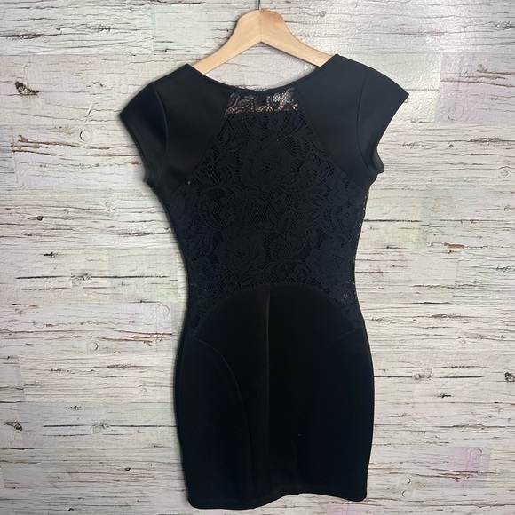 Guess xs black mini dress lace cut out body con - Picture 7 of 9